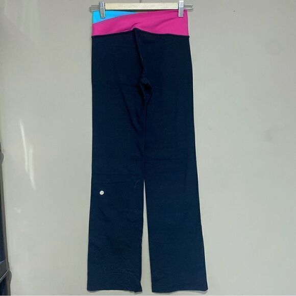 Lululemon Y2K Flared Yoga Pants Women Size Small - Picture 2 of 6